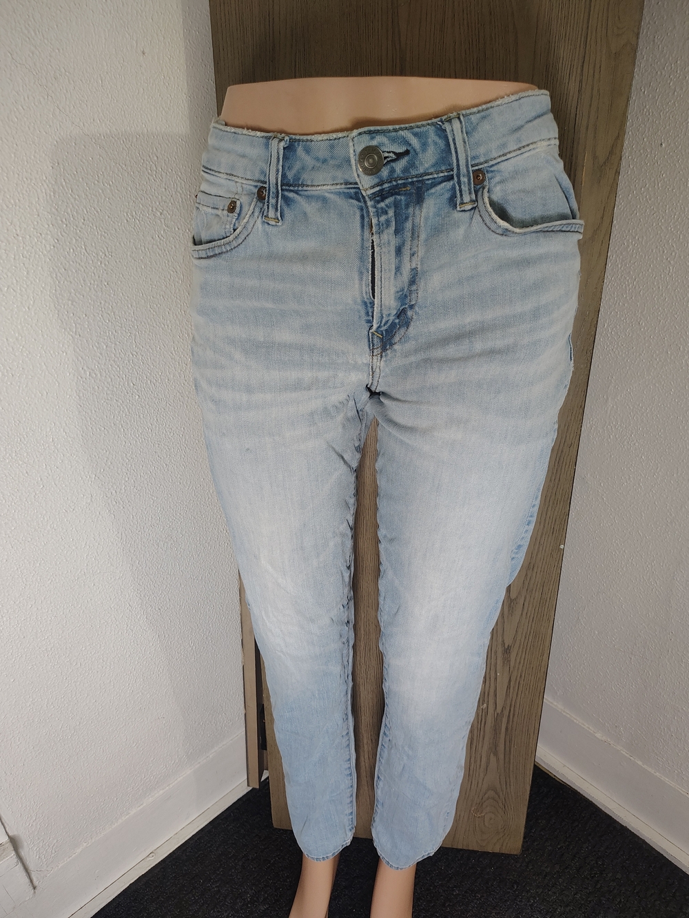 Light Blue Women's Stretch High-Rise Jeans